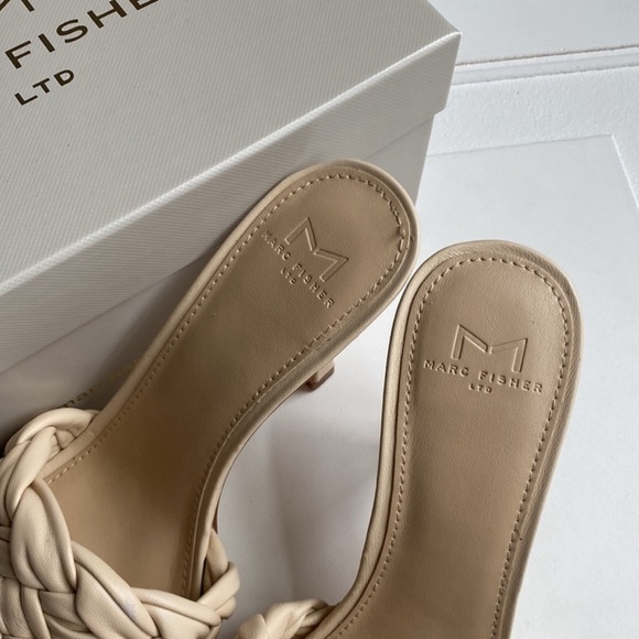 NWT Marc Fisher DRAYA SQUARE TOE Heel Size 7.5 - Picture 7 of 8